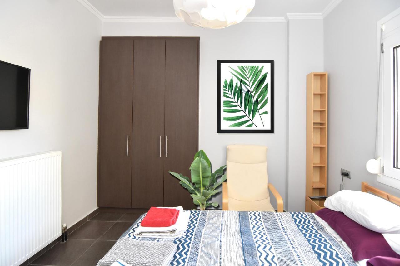 Modern Apartment In The Heart Of The City ラリサ エクステリア 写真